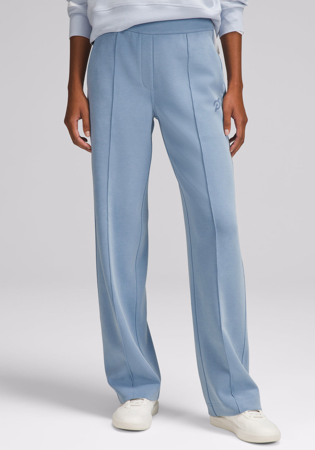 Pin tuck detailed lounge set