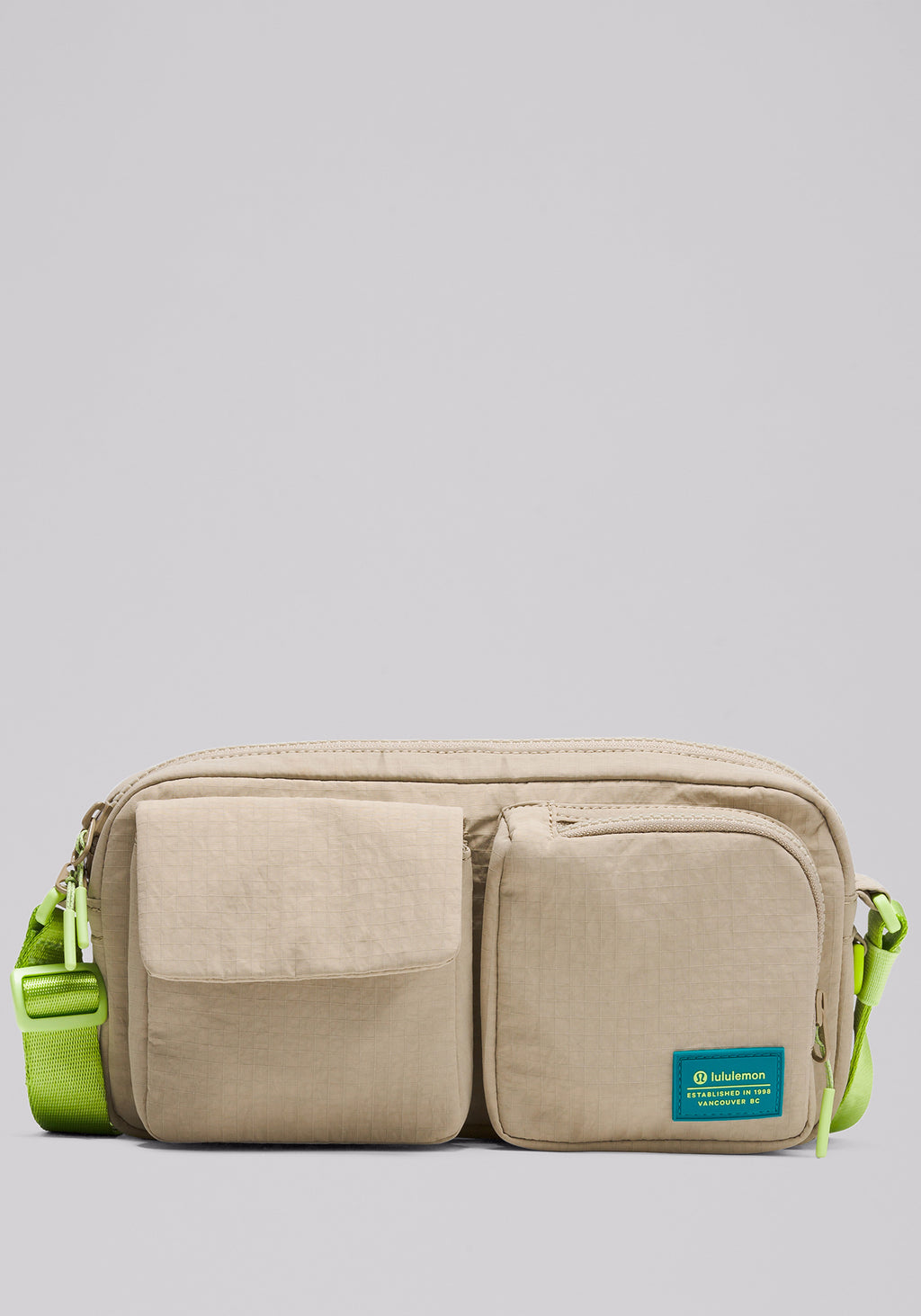 Multi-Pocket Crossbody Bag 2.5L Peloton Apparel US Multi-Pocket Crossbody Bag 2.5L Peloton Apparel US