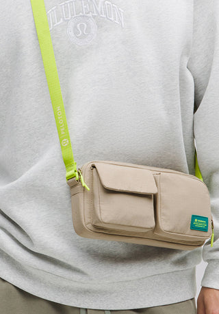 Multi-Pocket Crossbody Bag 2.5L