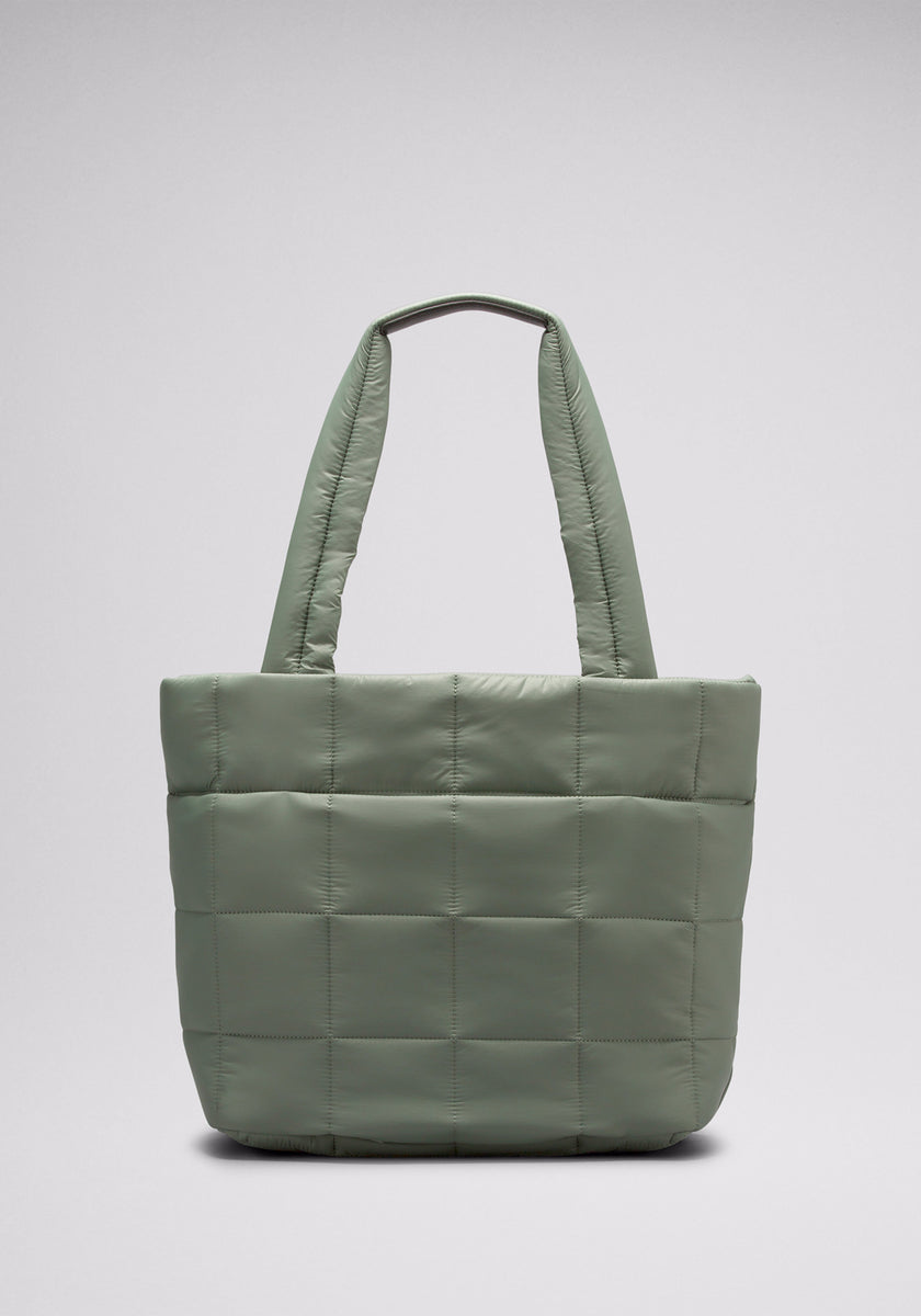 Quilted Grid Tote Bag 26L Peloton Apparel US