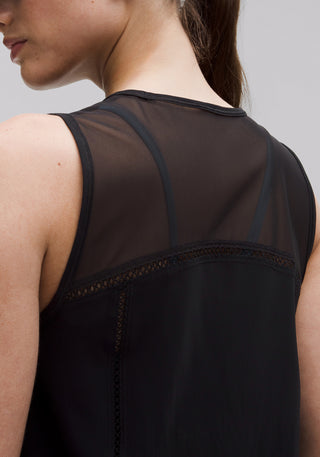 Sculpt Cropped Tank Top | Lace Trim