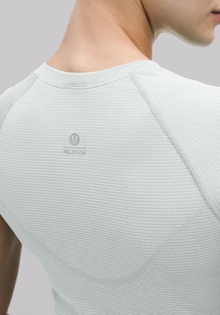 Swiftly Tech Cropped Short-Sleeve Shirt 2.0