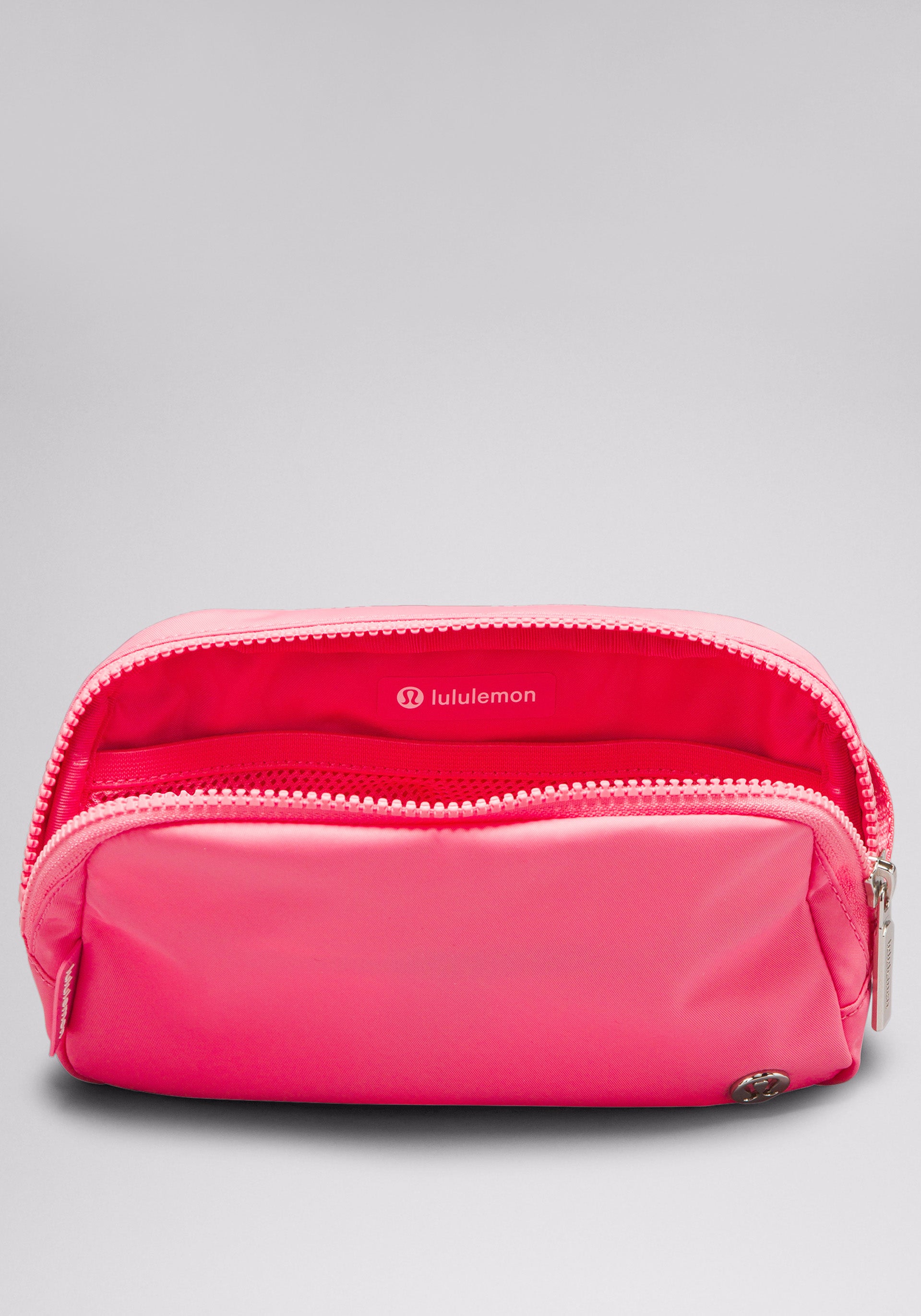 Everywhere Belt Bag 1L – Peloton Apparel