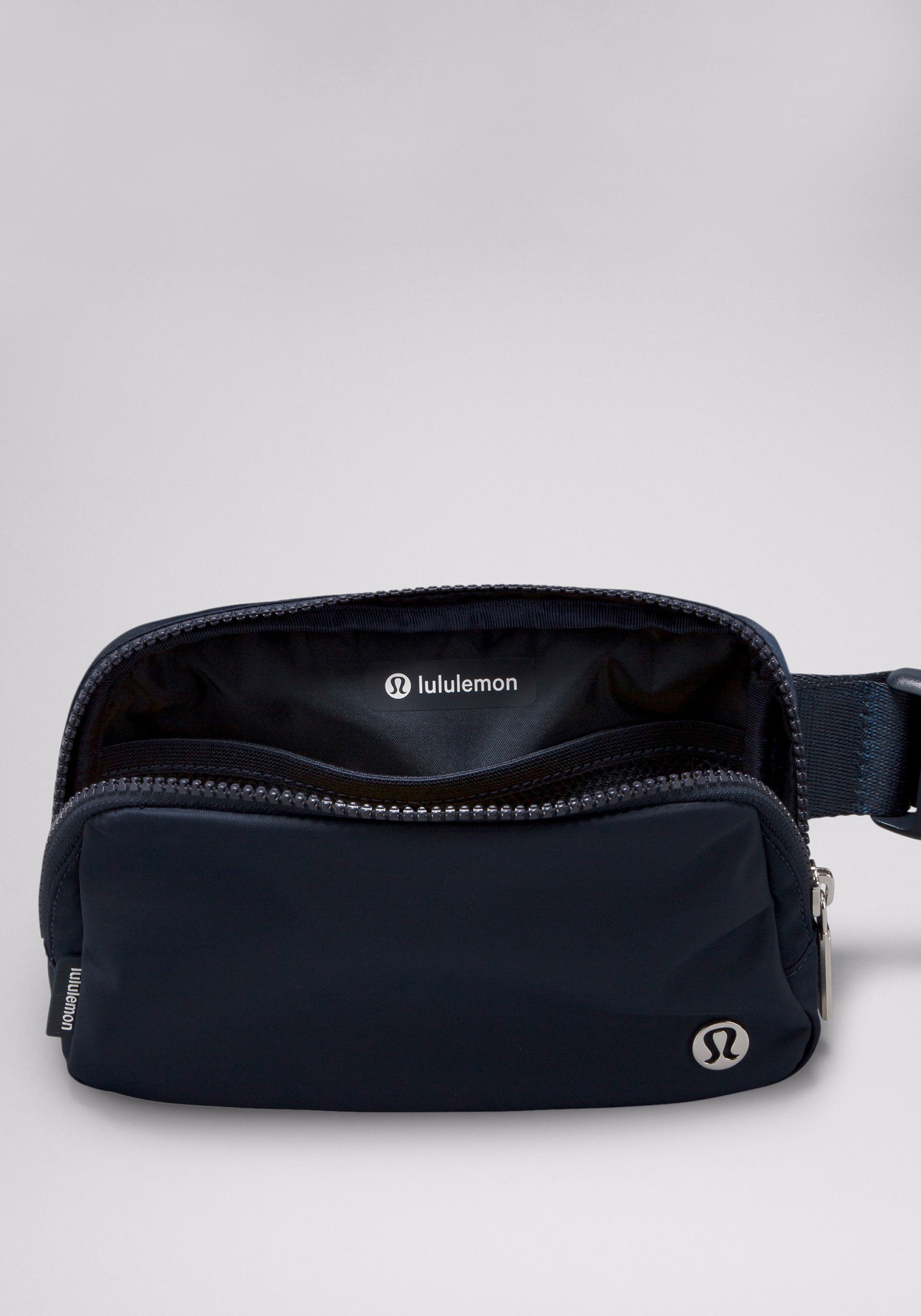 Everywhere Belt Bag 1L – Peloton Apparel US Everywhere Belt Bag 1L – Peloton Apparel US