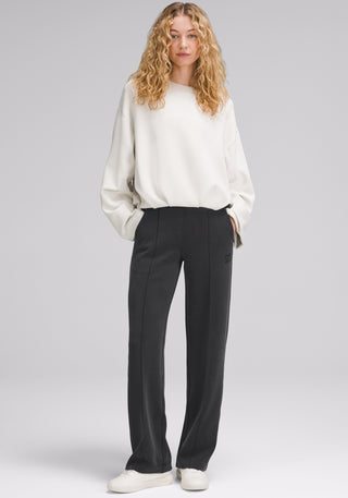 Softstreme Pintuck Mid-Rise Pant | Regular