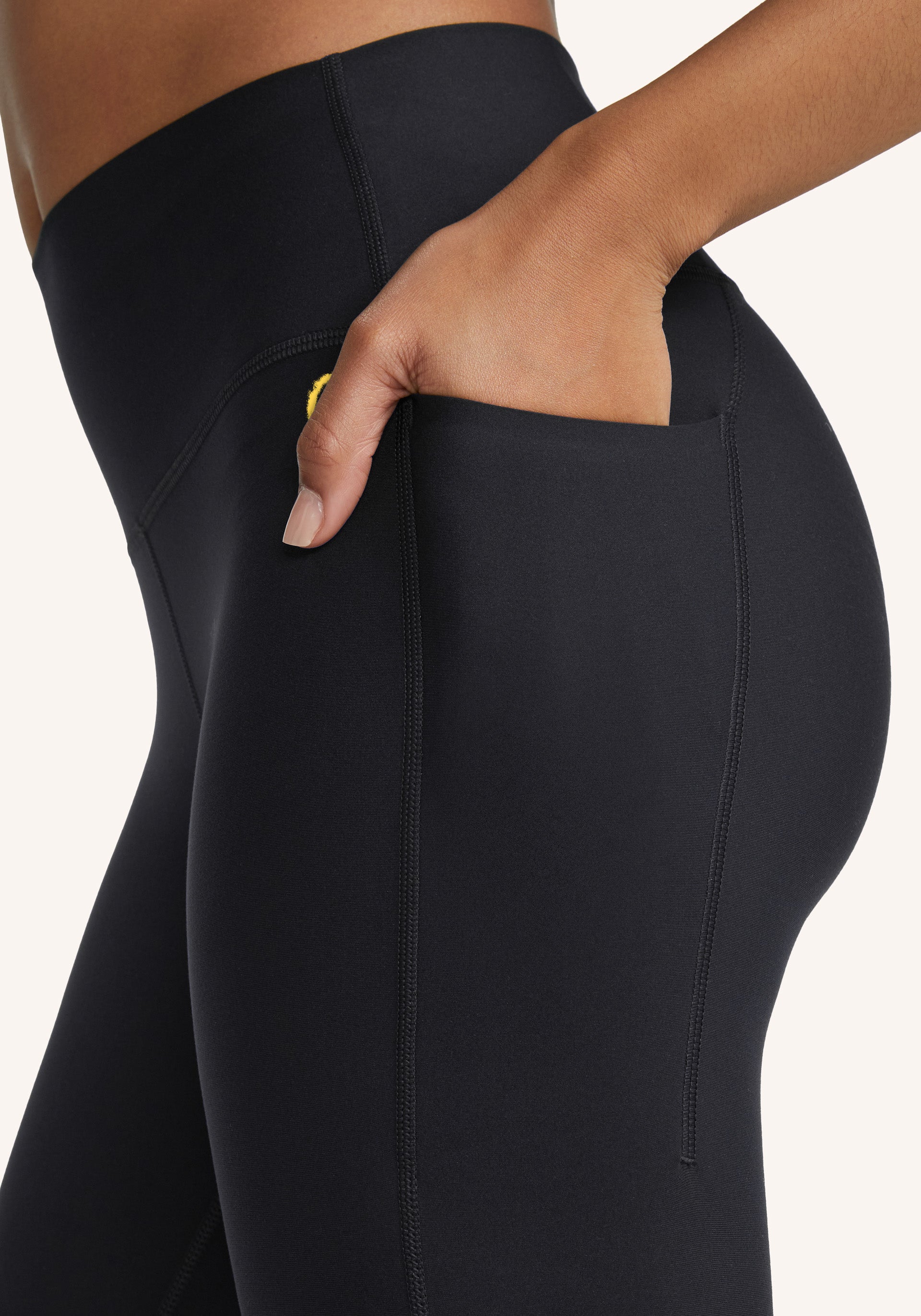 Peloton Show Up Ribbed Side Pocket Logo Leggings Size Large Cycling - $36 -  From Abigail