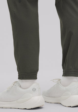 License to Train Textured Jogger | Regular