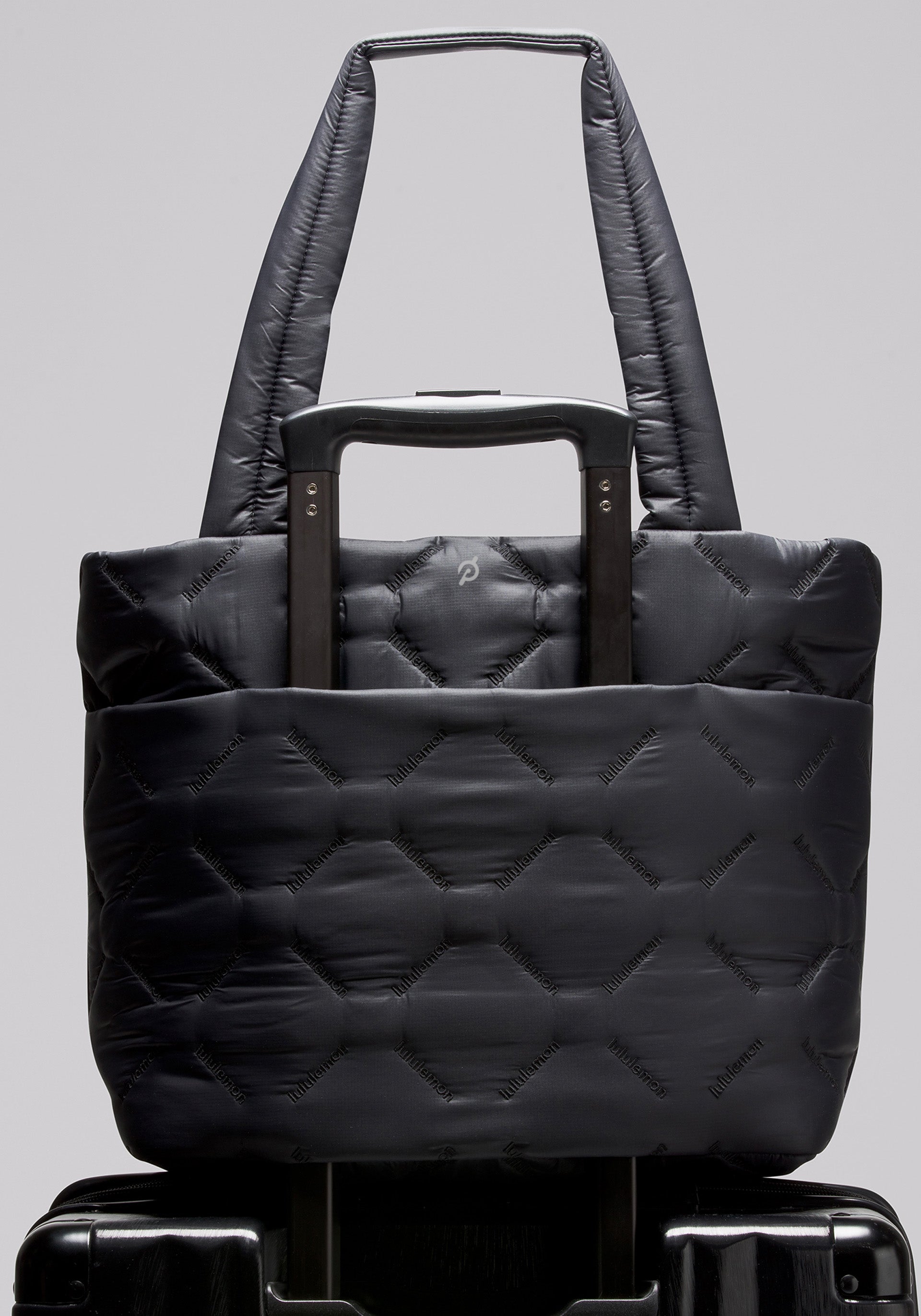 lululemon tote bag quilted Grid Bag dimensions 20.9cm x 20.9cm 13.9cm (8.2 x 8.2 x 5.5) Lululemon Quilted Grid Small Tote