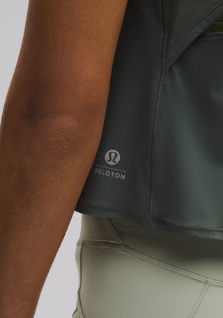 Sculpt Cropped Cross-Vent Tank Top