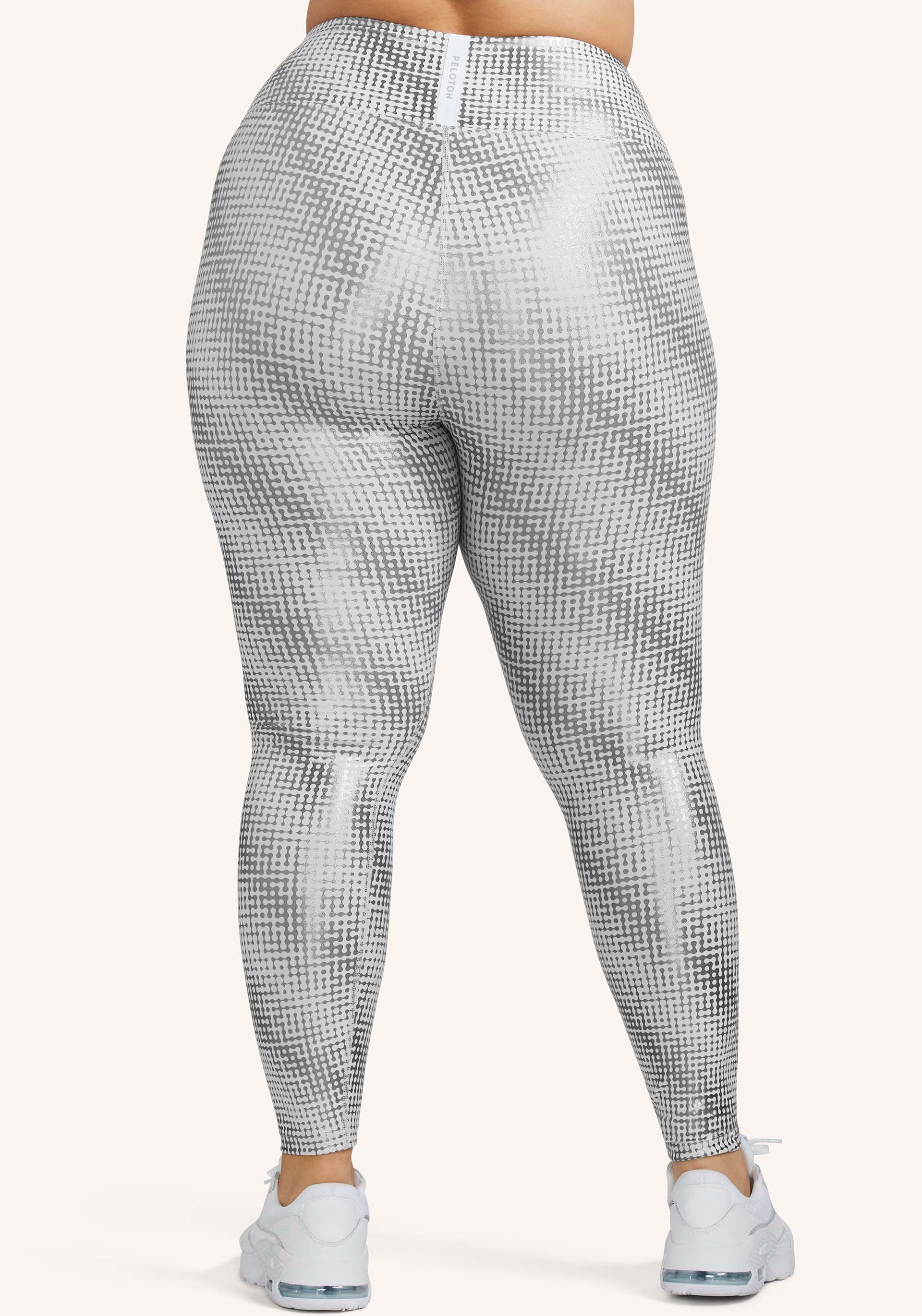 Show Up Foil Printed Legging – Peloton Apparel US